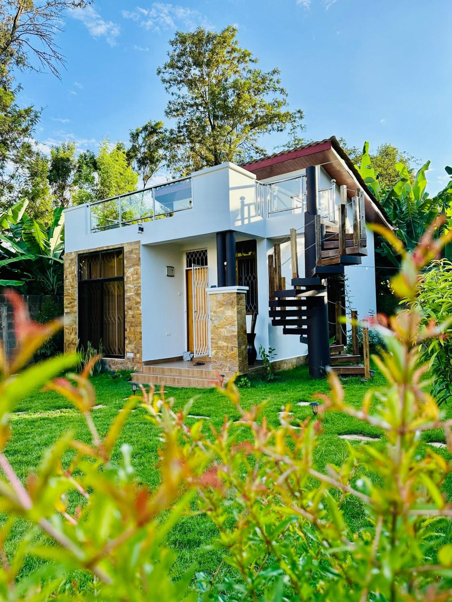 아루샤 Tiny House With Amazing View 아파트 외부 사진